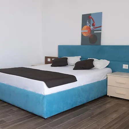 Hotel Amh 4*