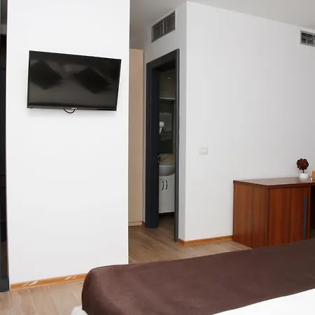 Hotel Amh 4*