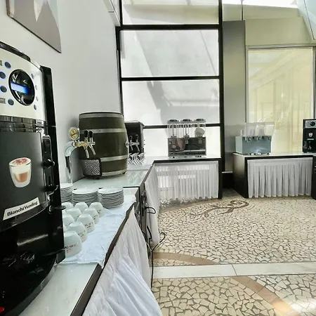 Hotel Amh