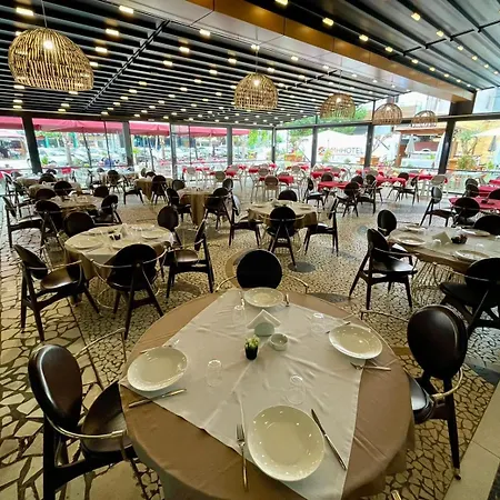 Amh Hotel Durres