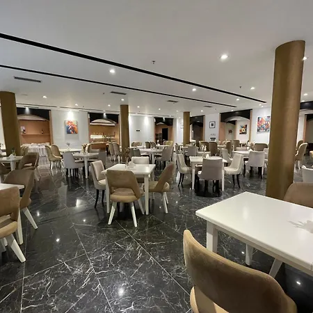 Amh Hotel 4*